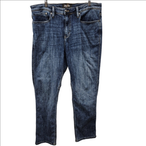 DUER Performance Denim L2X Athletic Straight Jeans